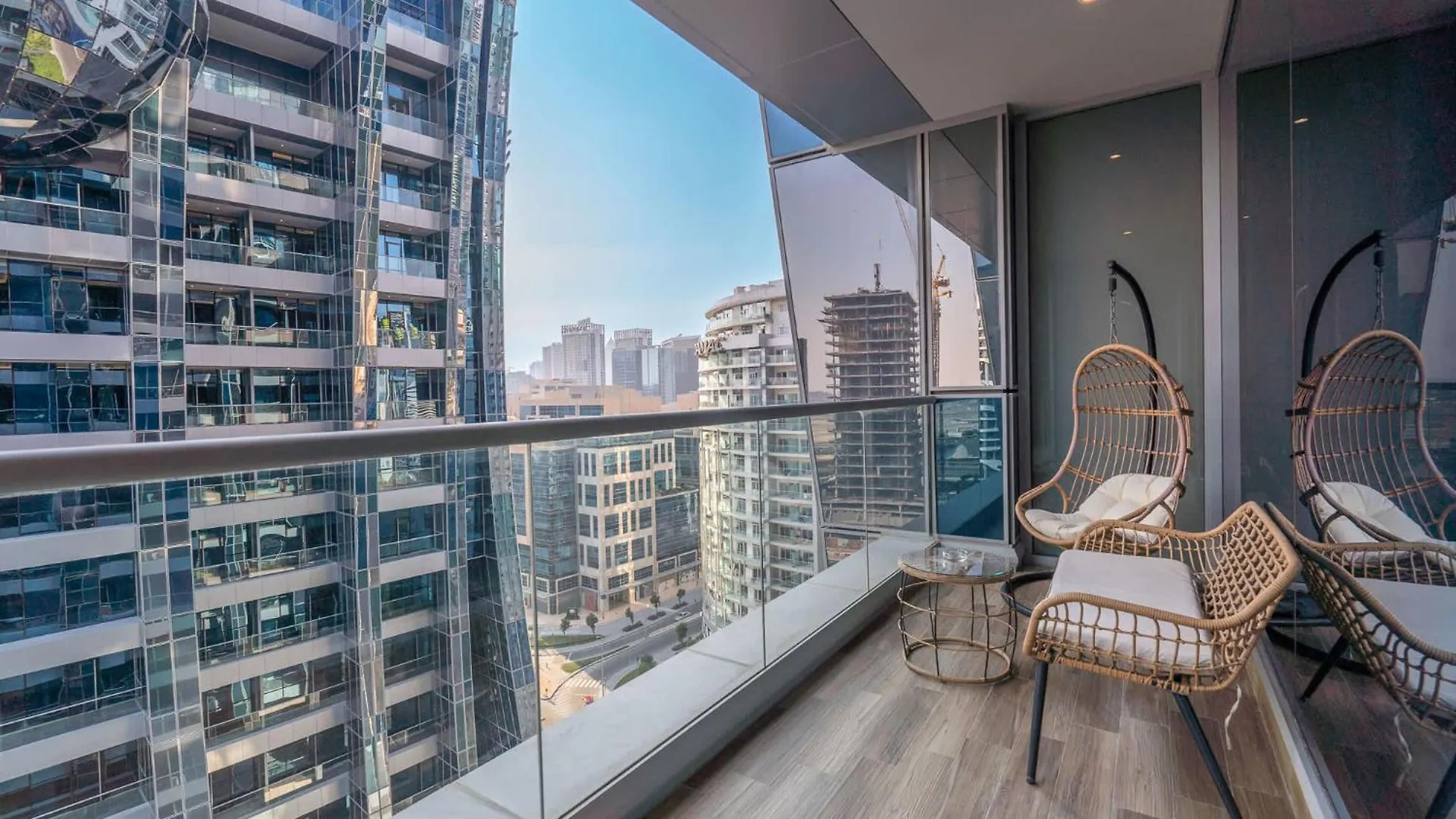 Apartment Studio In J One Tower Perfect For Your Stay And Sleeps 4 Dubai