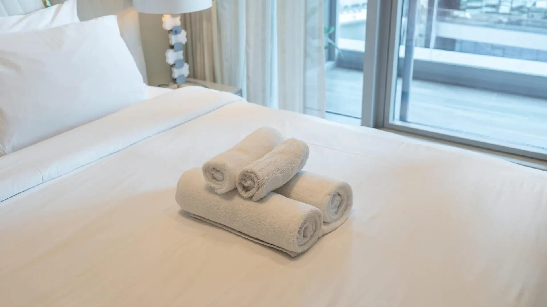 Apartment Studio In J One Tower Perfect For Your Stay And Sleeps 4 Dubai