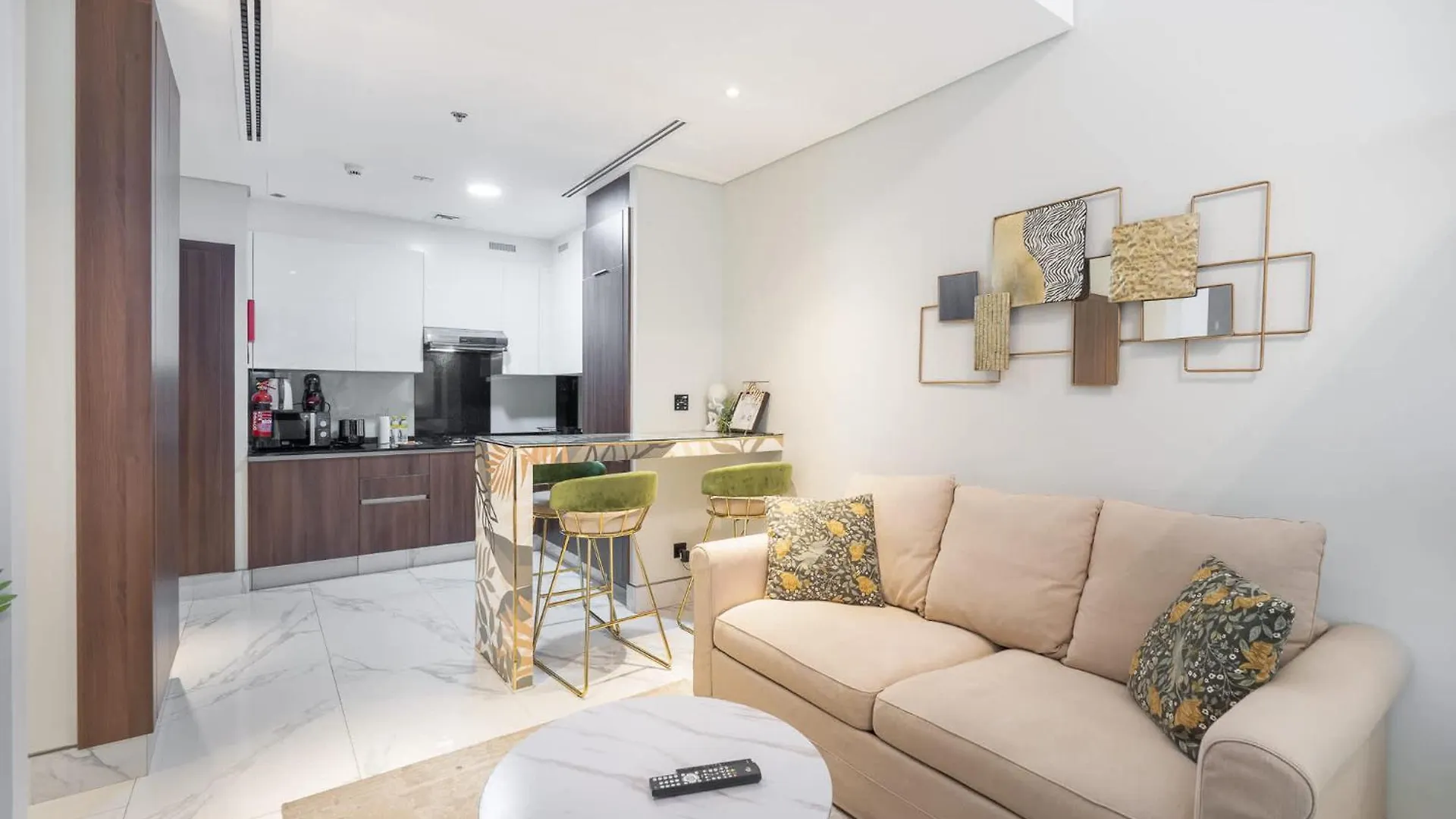 Studio In J One Tower Perfect For Your Stay And Sleeps 4 Dubai United Arab Emirates