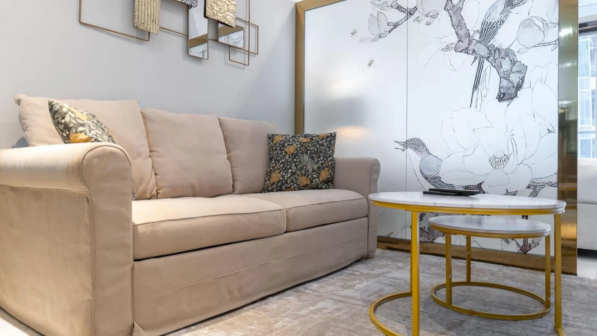 Apartment Studio In J One Tower Perfect For Your Stay And Sleeps 4 Dubai United Arab Emirates